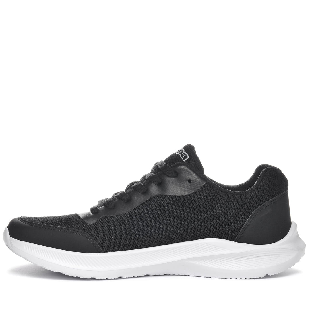 Sport Shoes Man KOMBAT BOLDY Low Cut BLACK-WHITE Dressed Side (jpg Rgb)		