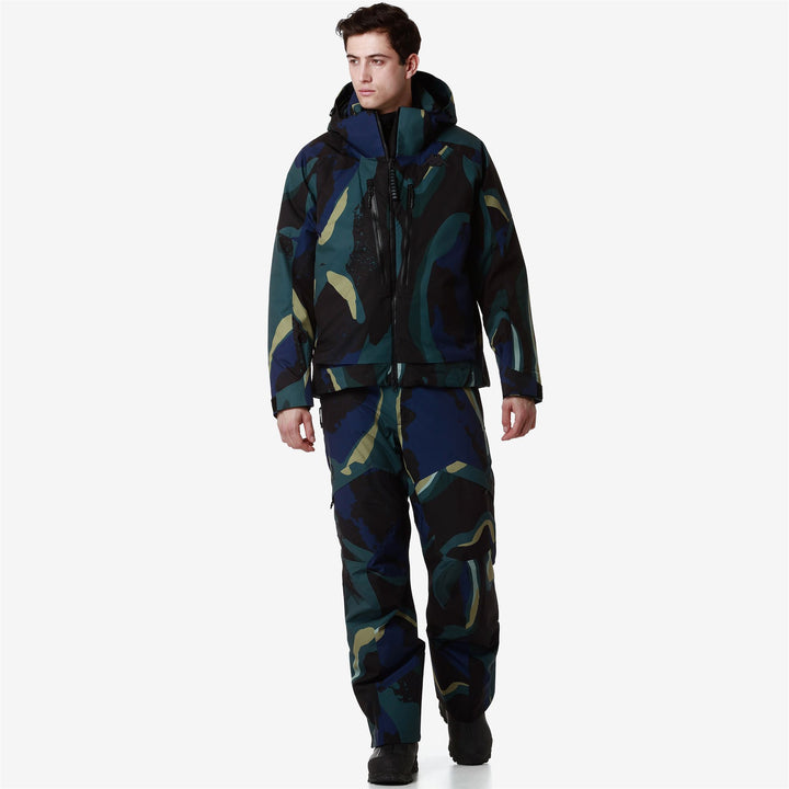 Jackets Man 8CENTO 806G Mid BLUE CAVERN - GREEN PONDEROSA - BLACK Dressed Back (jpg Rgb)		